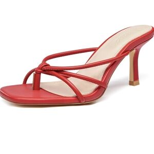 LAICIGO Cute Red Strappy Thong Heels